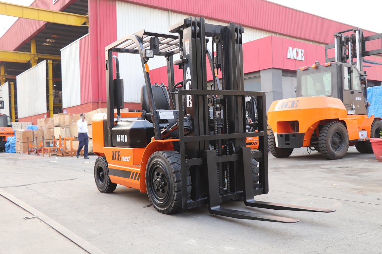 Mastering the First Impression: Your intriguing post title goes here Industrial diesel forklift ACE AF 40D in an Indian warehouse stockyard.