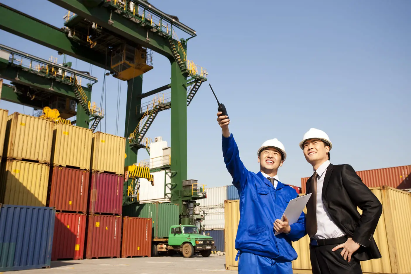 shipping industry manager pointing and a businessm ftd67af.jpg